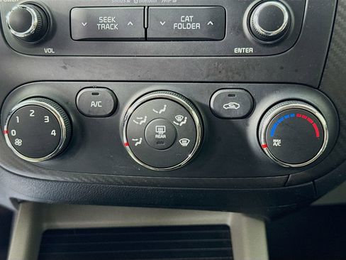 Used 2016 Kia Forte EX image 17