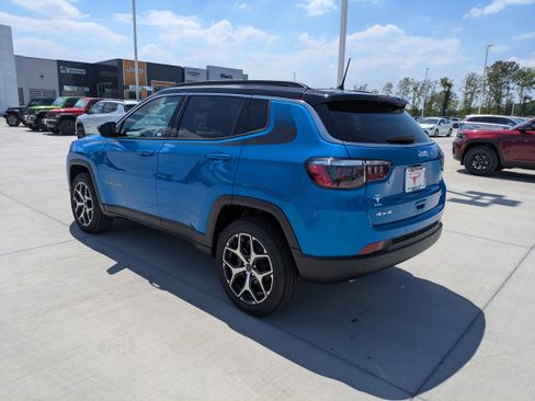 New 2026 Jeep Compass Limited AWD/4WD image 5