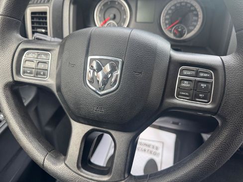 Used 2017 RAM 1500 Express AWD/4WD image 17