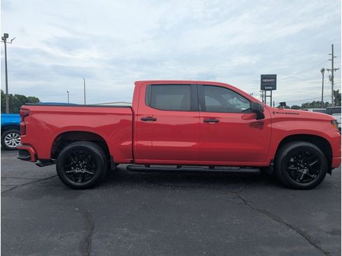 Used 2023 Chevrolet Silverado 1500 Custom w/ Rally Edition RWD image 2