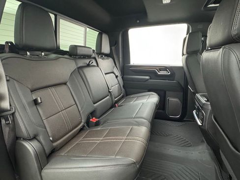 Used 2025 Chevrolet Silverado 2500 High Country w/ Technology Package AWD/4WD image 42