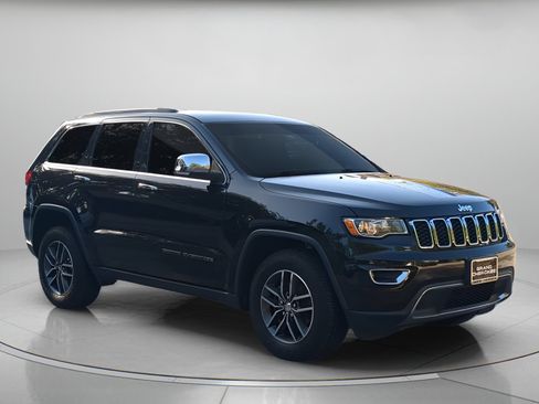 Used 2018 Jeep Grand Cherokee Limited AWD/4WD image 38