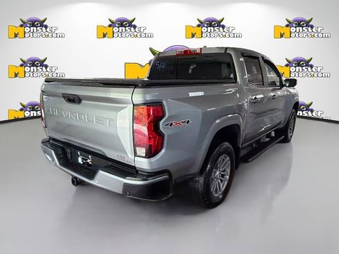 Used 2023 Chevrolet Colorado LT w/ LT Convenience Package II AWD/4WD image 4