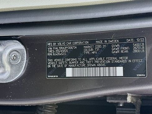 Used 2023 Volvo XC60 B5 Ultimate w/ Climate Package image 35