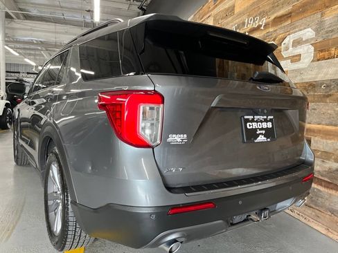 Used 2021 Ford Explorer XLT w/ Equipment Group 202A RWD image 20