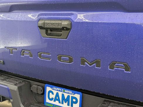 Used 2024 Toyota Tacoma TRD Sport image 11