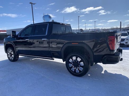 Used 2025 GMC Sierra 2500 Denali w/ Denali Reserve Package image 6