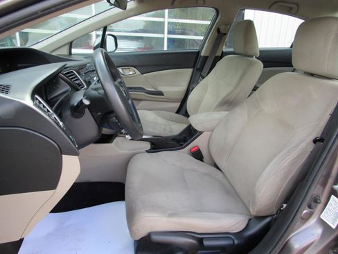 Used 2013 Honda Civic LX image 4
