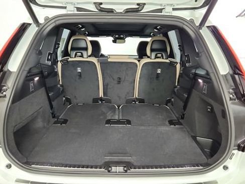 Used 2026 Volvo XC90 B6 Plus w/ Protection Package AWD/4WD image 40
