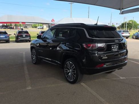Used 2022 Jeep Compass Limited w/ Elite Group AWD/4WD image 8