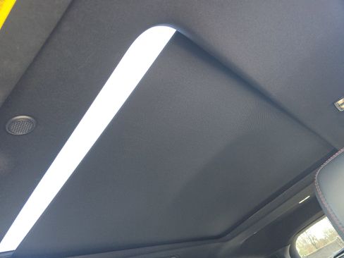 Used 2025 Ford Explorer ST image 27