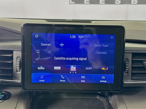 Used 2020 Ford Explorer XLT w/ Equipment Group 202A image 14