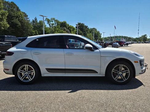 Used 2015 Porsche Macan Turbo AWD/4WD image 7