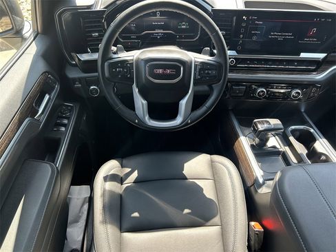 Used 2025 GMC Sierra 1500 Elevation w/ Elevation Premium Package image 16