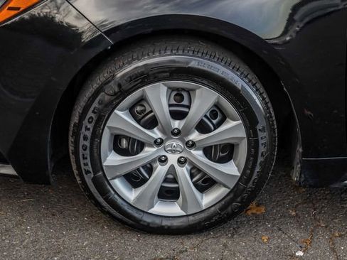 Certified 2025 Toyota Corolla LE FWD image 13