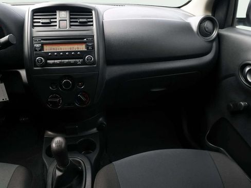 Used 2018 Nissan Versa S FWD image 17