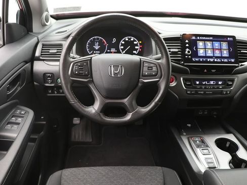 Used 2025 Honda Ridgeline Sport image 14