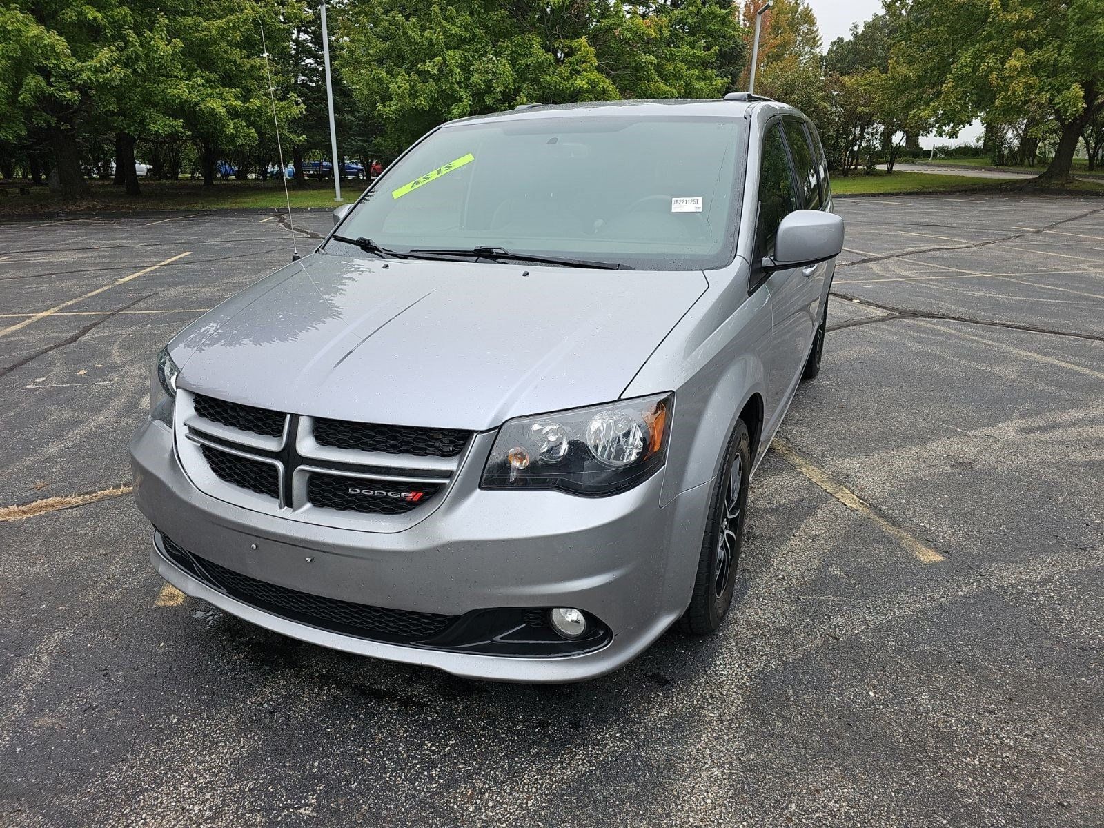 Used 2018 Dodge Grand Caravan GT FWD image 2