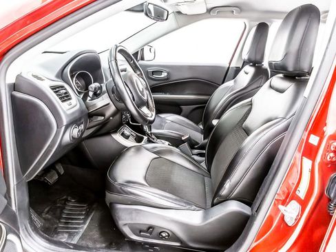 Used 2018 Jeep Compass Latitude w/ Popular Equipment Group AWD/4WD image 24