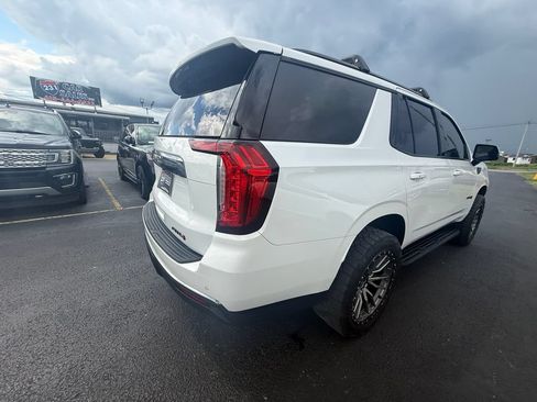 Used 2021 GMC Yukon AT4 w/ Rear Media and Nav Package AWD/4WD image 3