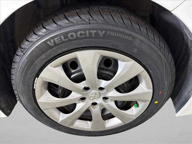 Used 2025 Toyota Corolla LE FWD image 12