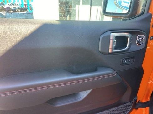 Used 2025 Jeep Gladiator Rubicon image 16