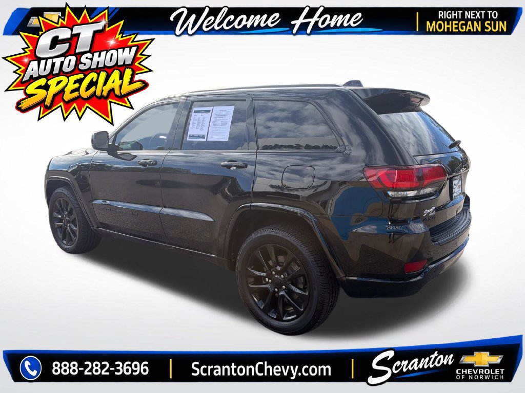 Used 2022 Jeep Grand Cherokee Laredo X AWD/4WD image 3