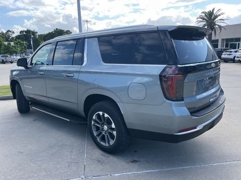 New 2026 Chevrolet Suburban LS RWD image 4