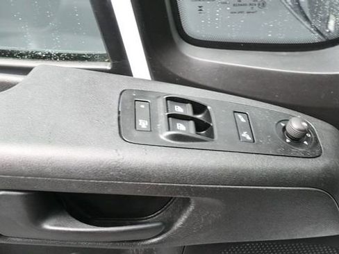 Used 2024 RAM ProMaster 2500 w/ Convenience Group FWD image 22
