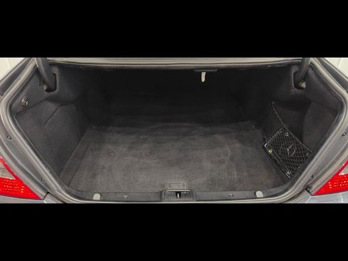 Used 2009 Mercedes-Benz E 350 4MATIC Sedan image 23