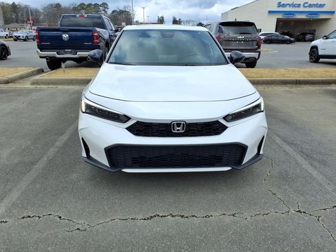 Used 2025 Honda Civic Sport Touring image 2