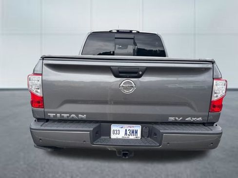 Used 2021 Nissan Titan SV w/ SV Convenience Package AWD/4WD image 3