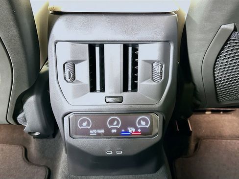 New 2026 BMW X3 xDrive30 image 18