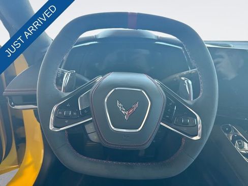 Used 2025 Chevrolet Corvette Stingray Premium Conv w/ Z51 Performance Package image 14