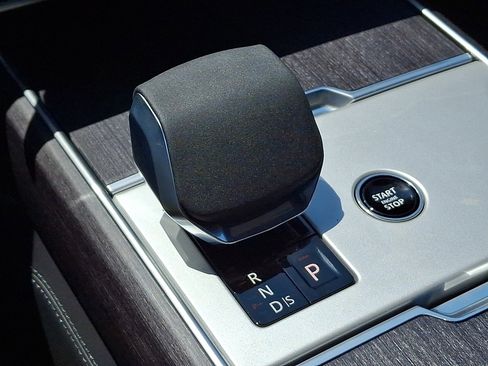 New 2026 Land Rover Range Rover SE AWD/4WD image 13