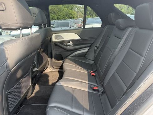 Used 2025 Mercedes-Benz GLE 350 4MATIC w/ Winter Package image 28