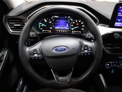 Used 2021 Ford Escape SE image 32