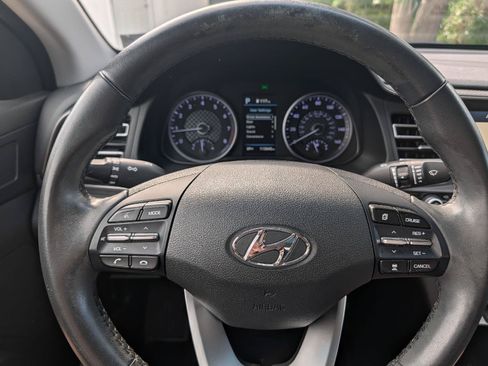 Used 2020 Hyundai Elantra Limited w/ Ultimate Package 03 FWD image 20