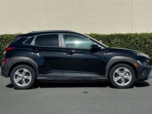 Used 2023 Hyundai Kona SEL image 3