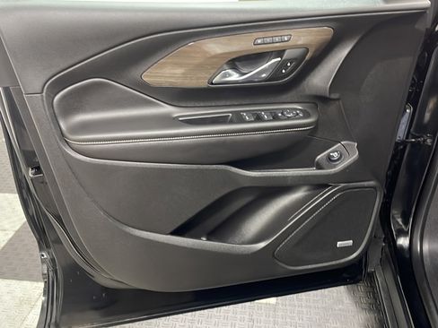Used 2023 GMC Terrain Denali w/ LPO, Floor Liner Package AWD/4WD image 12