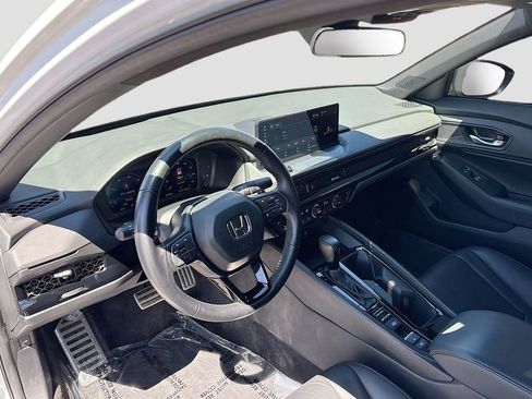 Used 2024 Honda Accord Sport image 9