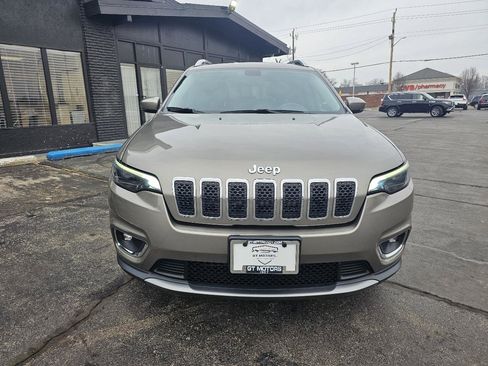 Used 2019 Jeep Cherokee Limited w/ Luxury Group image 2