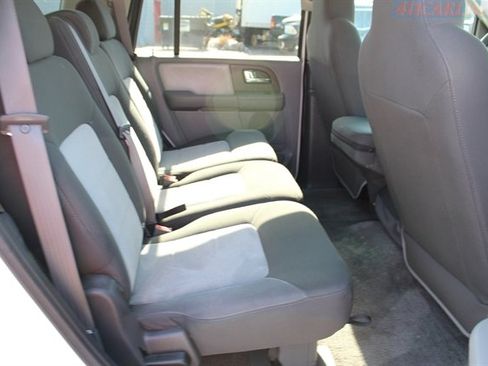 Used 2006 Ford Expedition XLT AWD/4WD image 34