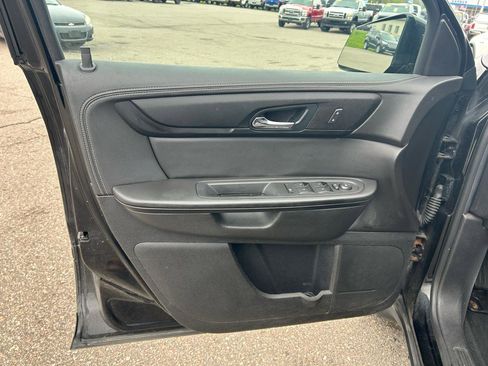 Used 2016 Chevrolet Traverse LT w/ Style and Technology Package AWD/4WD image 14
