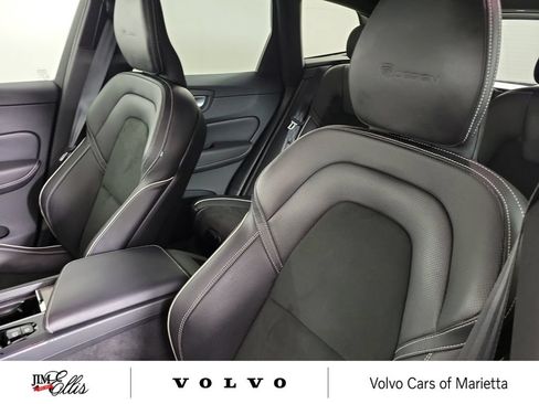 Used 2019 Volvo XC60 T8 R-Design w/ Protection Package Premier AWD/4WD image 21
