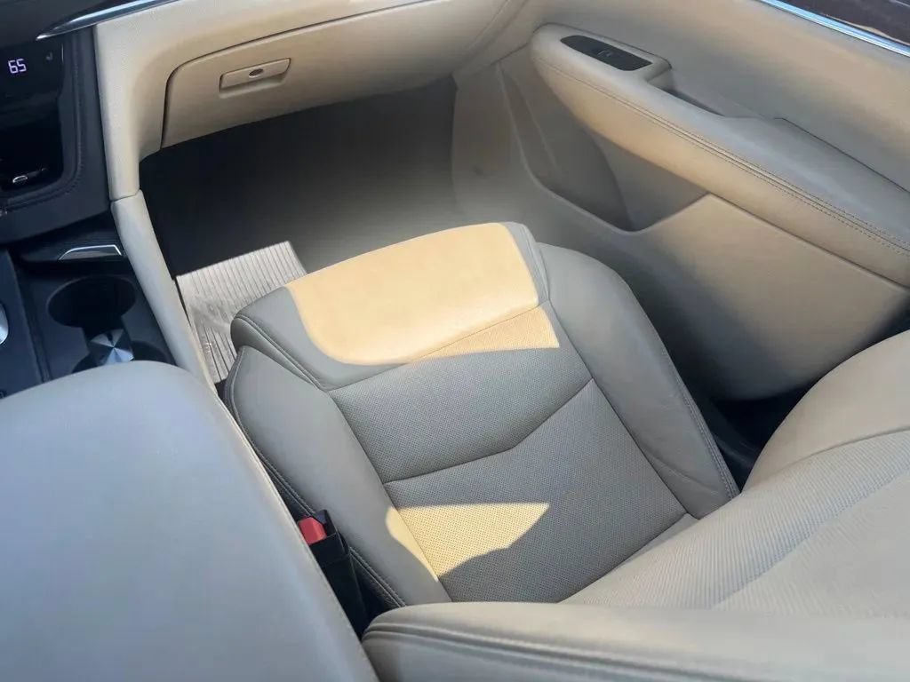 Used 2018 Cadillac XT5 Luxury w/ Driver Awareness Package FWD image 20