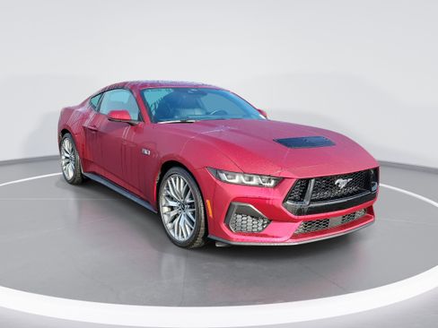 Certified 2025 Ford Mustang GT Premium image 2