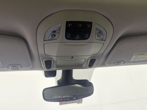 Used 2021 Chrysler Pacifica Limited w/ Premium & Safety Sphere Group image 38