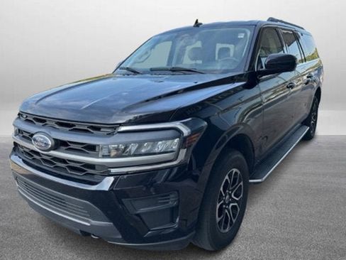 Used 2023 Ford Expedition Max XLT image 1