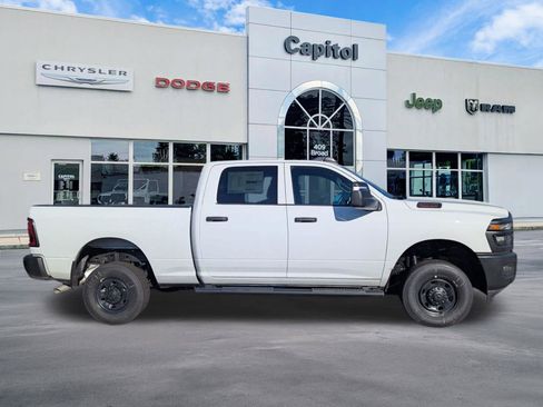 New 2026 RAM 2500 Tradesman AWD/4WD image 2